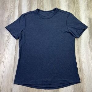 Lululemon License to Train Shirt Mens Large Blue Loose Short Sleeve Performance